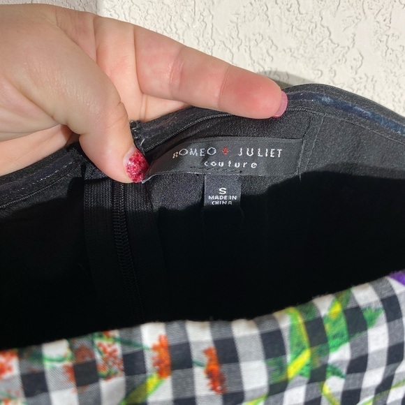 ROMEO+JULIET COUTURE Black Gingham Floral Puff Ruffle Sleeve Mini Dress Size S - Picture 8 of 11